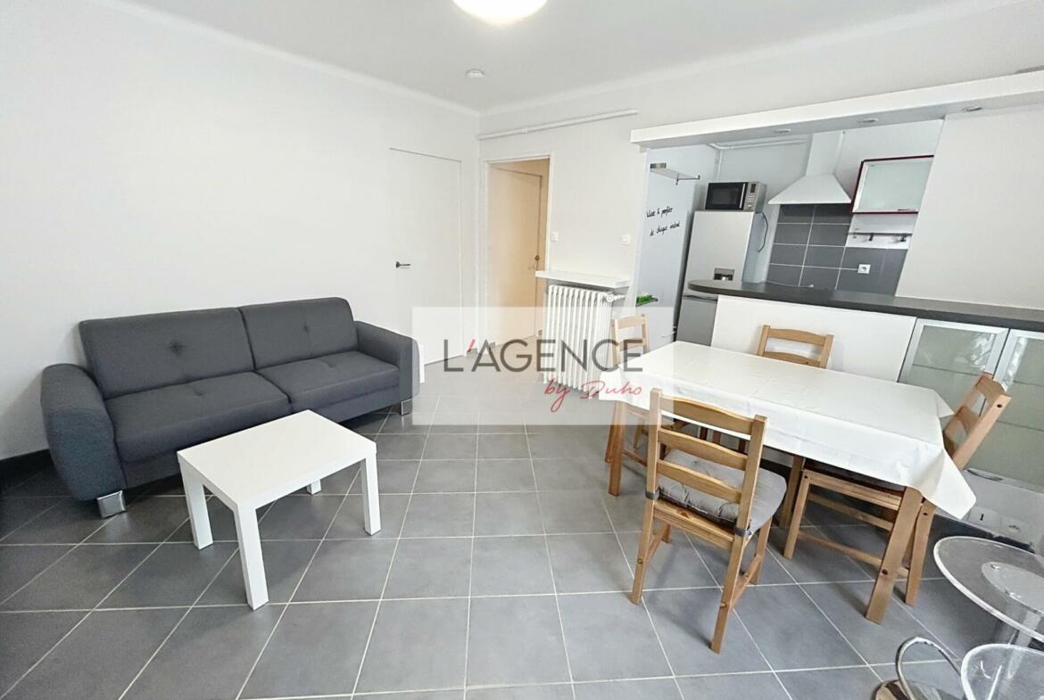 1762425135 LA3158 1 original