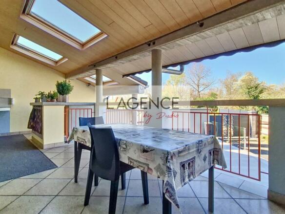 1744186171 VM1880 13 original