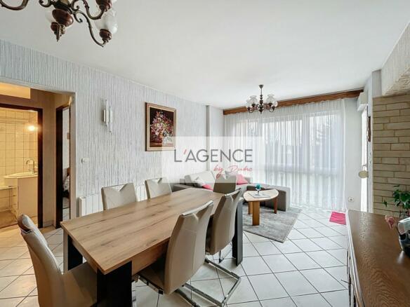 1770823765 VA3318 10 original